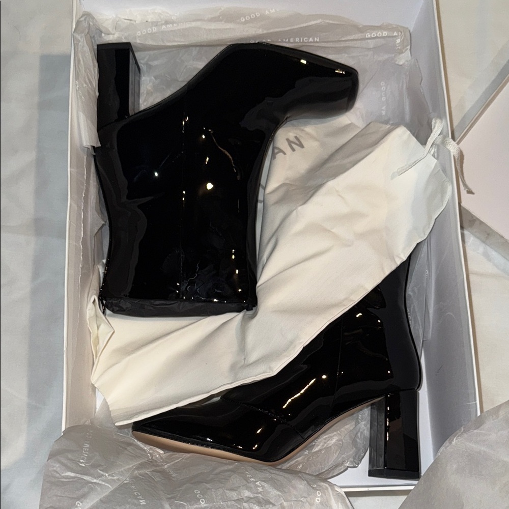 Good American Patent Leather Block Heel Booties - Picture 10 of 12